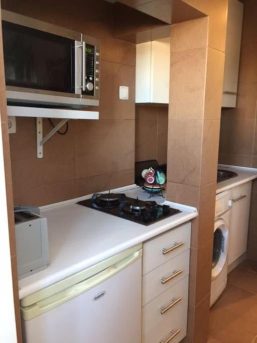 Unique Monsanto View 2 Bedrooms In Campolide Lisbon