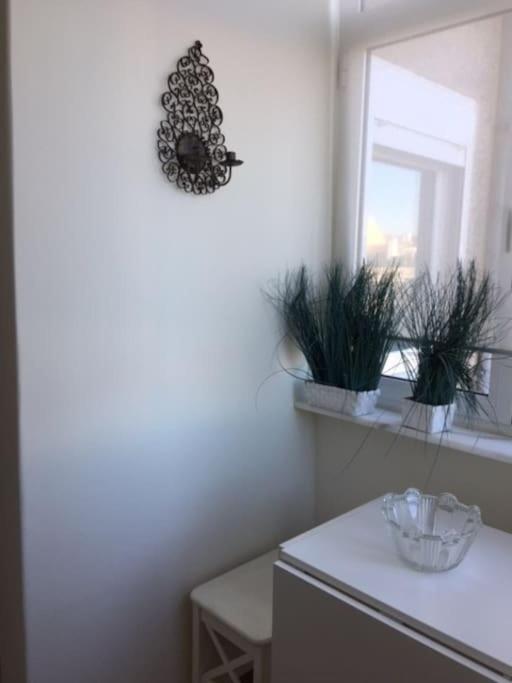 Unique Monsanto View 2 Bedrooms In Campolide * Lisboa